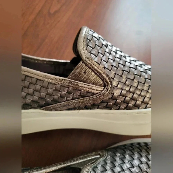 J Slides Woven Metallic Leather Upper Casual Minimalist Slip-On Sneakers(8) - Picture 10 of 10